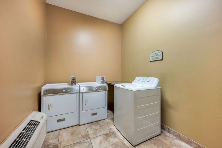 Room 15 of 40