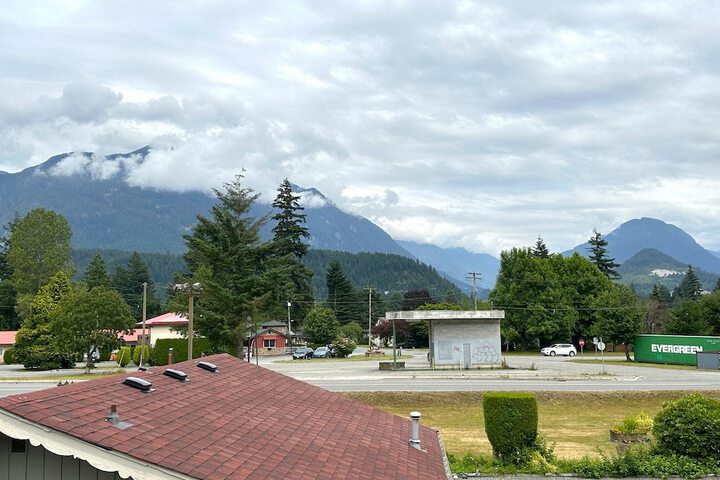 Richca Chalets Resort