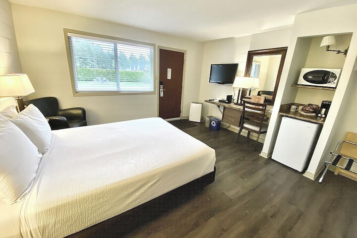 Room 17 of 26