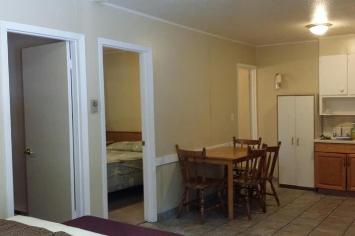 Apple Tree Inn