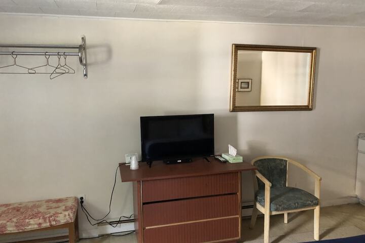 Room 16 of 25
