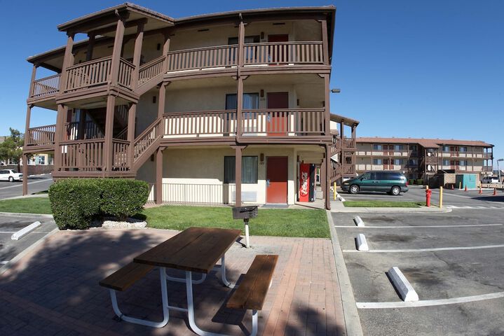 Palms Inn & Suites