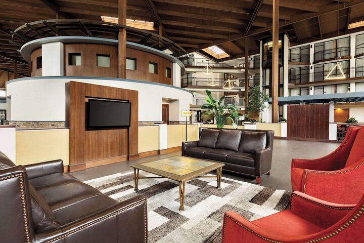 Hotel Interior 11 of 43