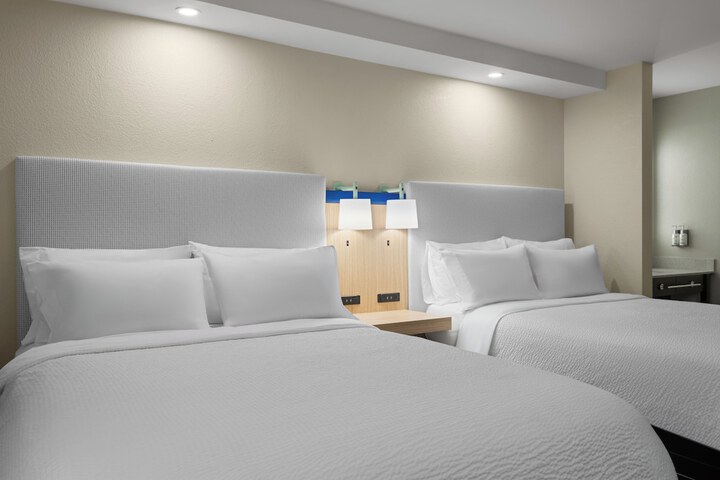 Garner Hotel Mahwah by IHG