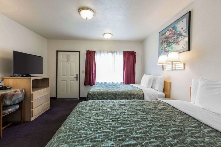 Rodeway Inn Beaumont 1-10