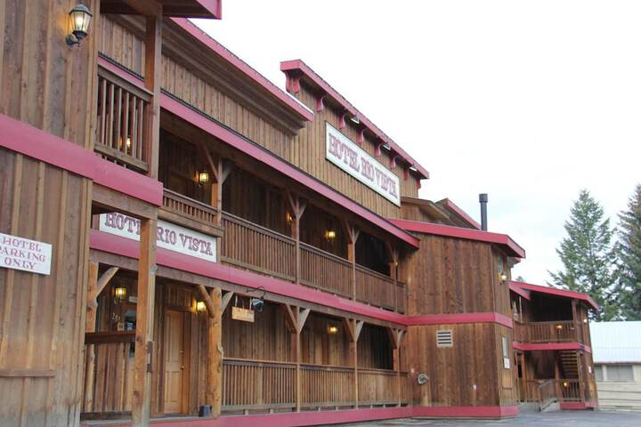 Hotel 7 of 41