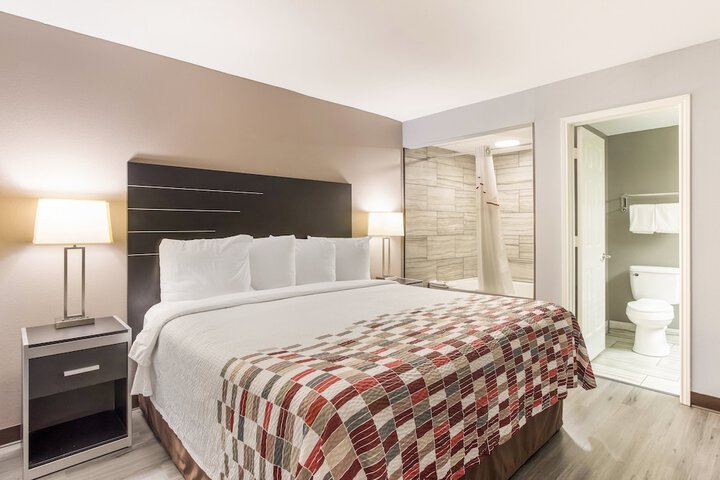 Red Roof Inn & Suites Athens AL