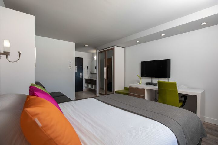 Room 14 of 105
