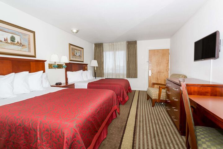 Days Inn by Wyndham Kimball