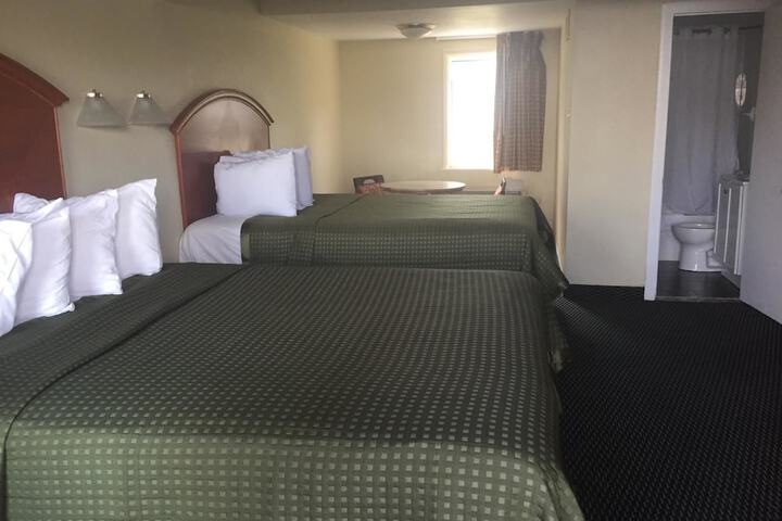 Royal Inn