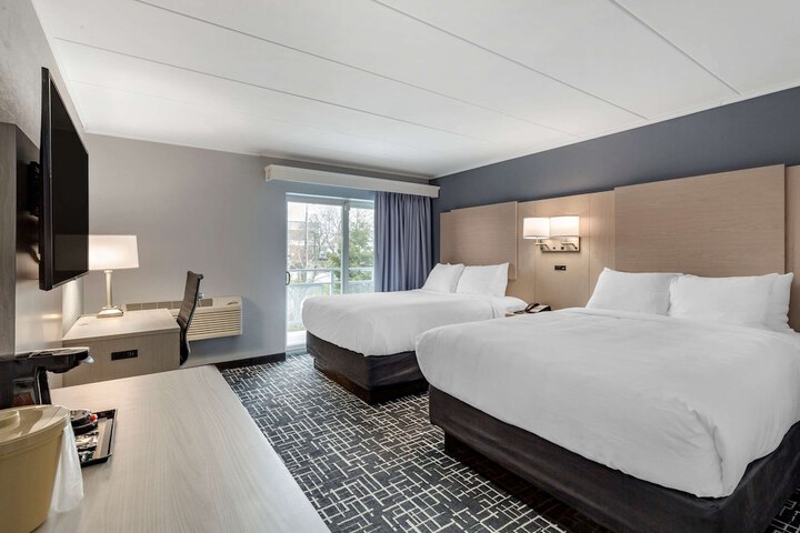 Room 34 of 58