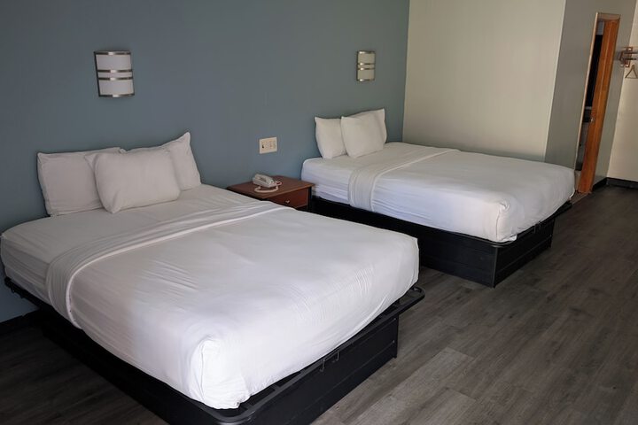 Crystal Inn Neptune
