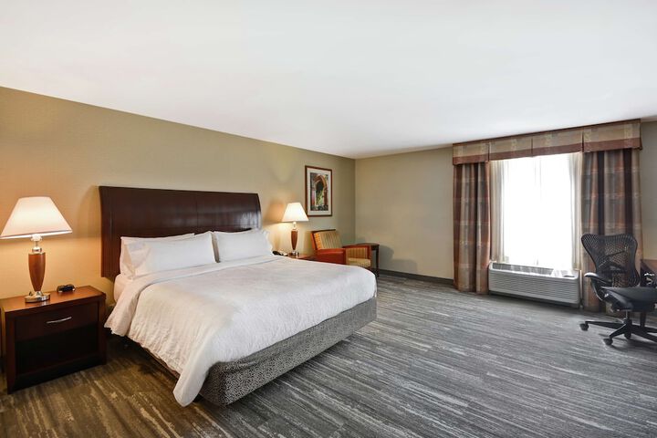 Room 10 of 37