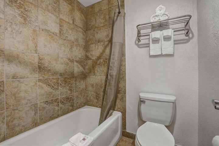 Room 14 of 36