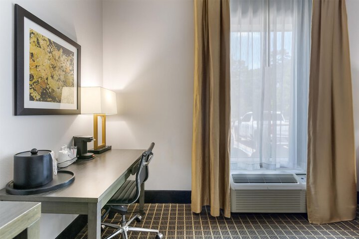 Best Western Plus Regency Park