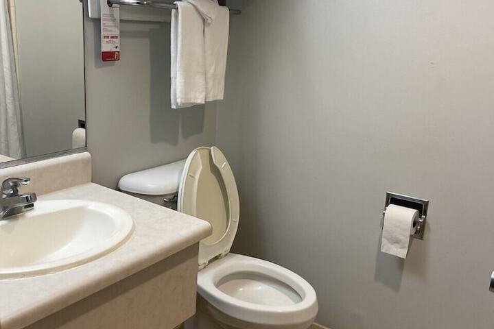 Room 6 of 21