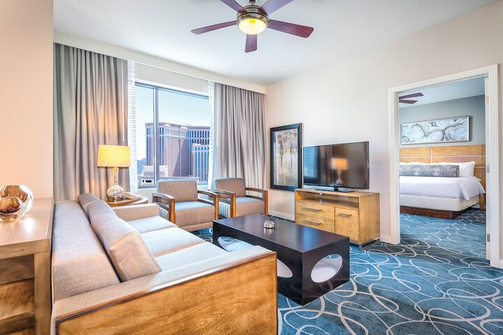 Club Wyndham Desert Blue