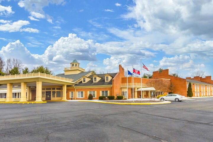 Hotel 2 of 41
