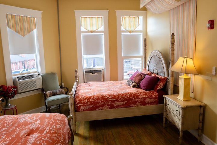 Room 146 of 271