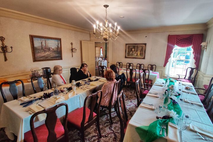 Montague Inn