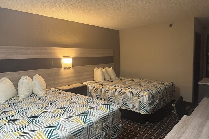 Room 17 of 34