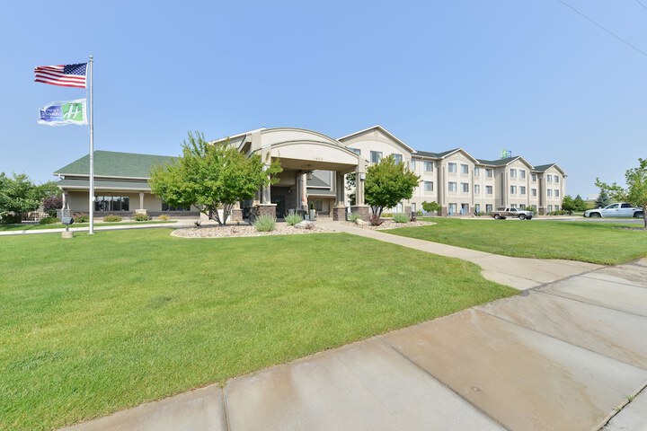 Holiday Inn Express & Suites Gillette by IHG