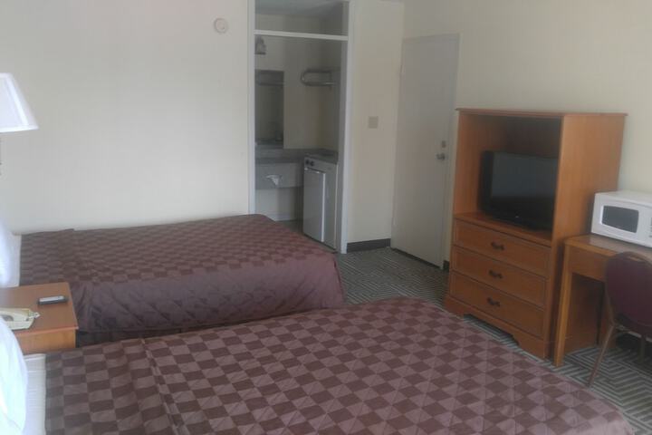 Room 22 of 35