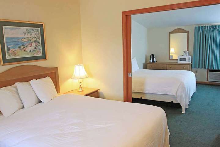 Room 15 of 142