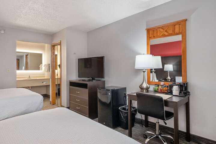 Room 50 of 119