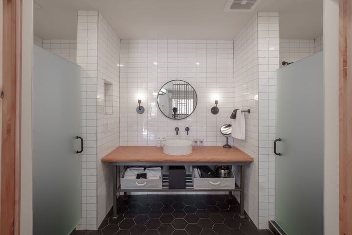 Room 20 of 51