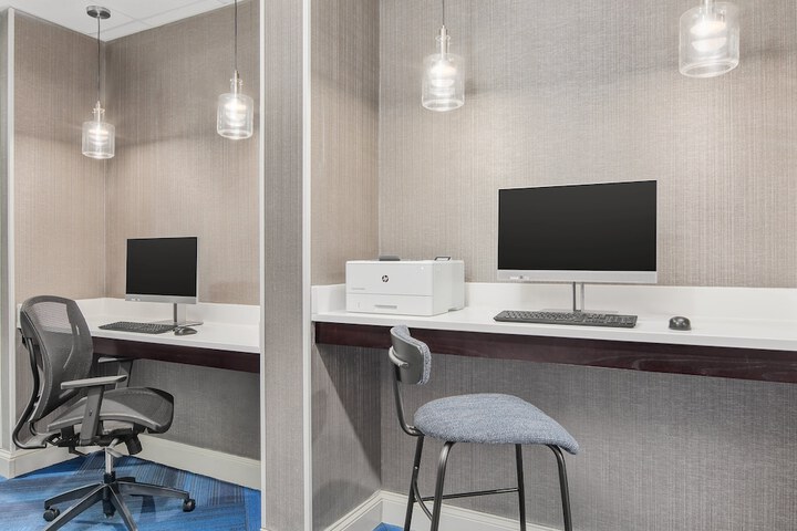 Holiday Inn Express & Suites Greenville-I-85 & Woodruff Rd by IHG