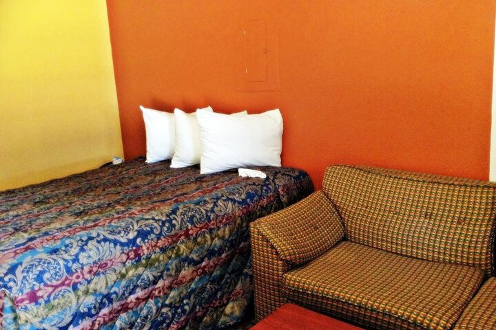 ECONOMY INN