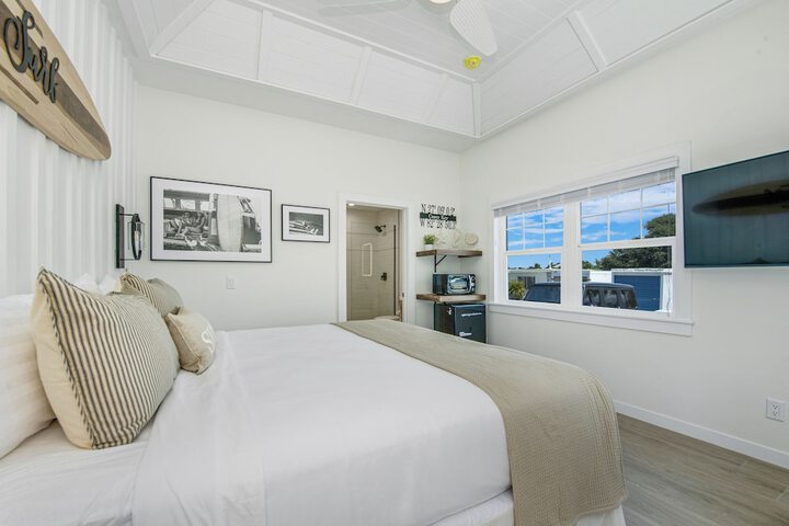 Casey Key Resorts - Beachfront