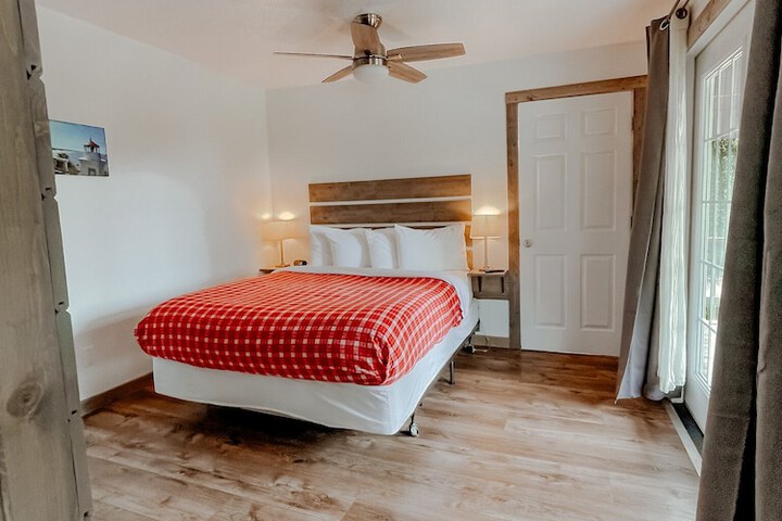 Room 45 of 72