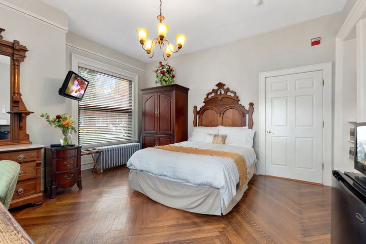 Room 14 of 43