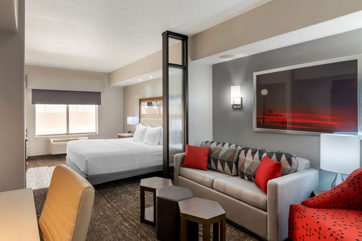 Room 34 of 44