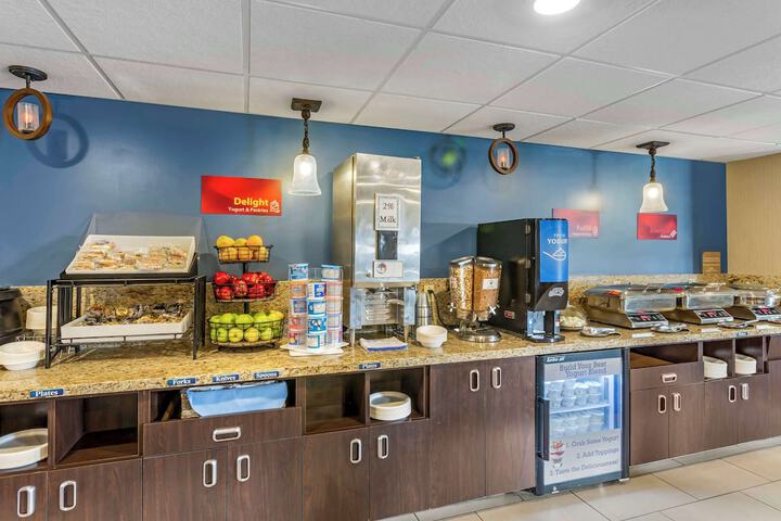 Best Western Plus Landmark Inn