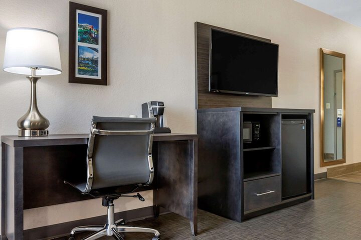 Comfort Inn & Suites Greer - Greenville