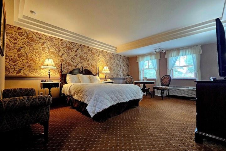 Room 18 of 26