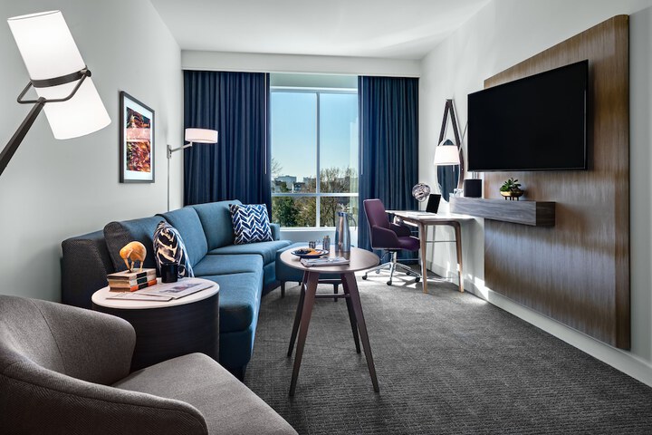 Room 27 of 57