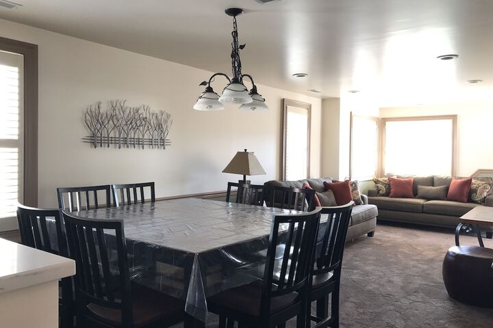 Room 120 of 185