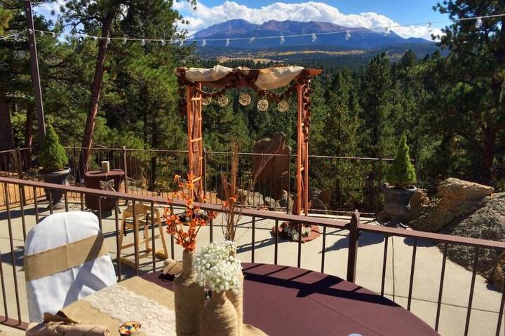 Pikes Peak Paradise Bed and Breakfast