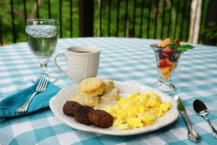 Breakfast/Coffee Service 30 of 36