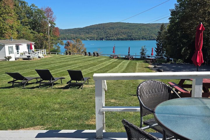 Lake View Motel