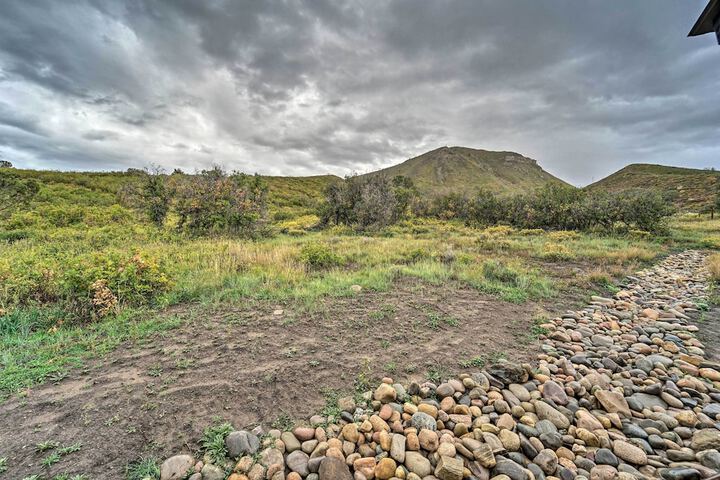 Pet-friendly Mancos Gem w / Patio & Fire Pit!