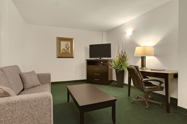 Room 26 of 43