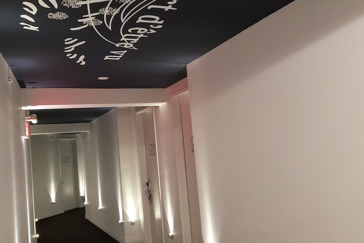 Ballroom/Hall 73 of 78