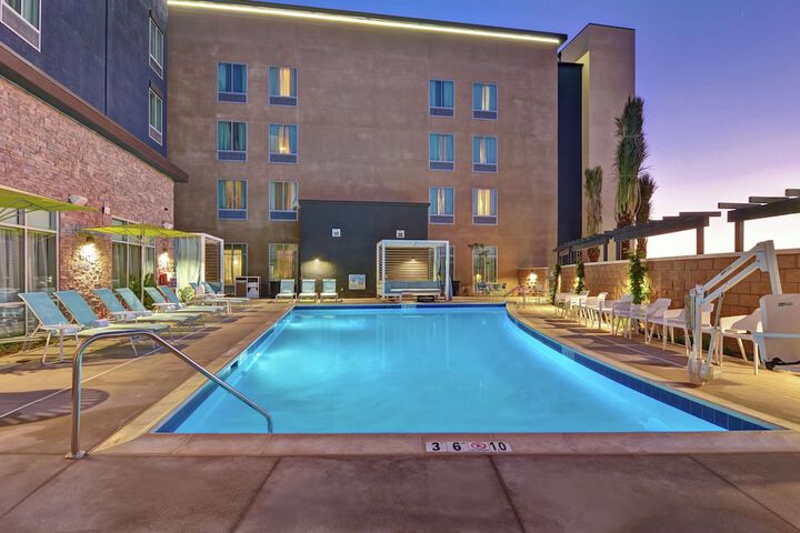 Hotel 6 of 45