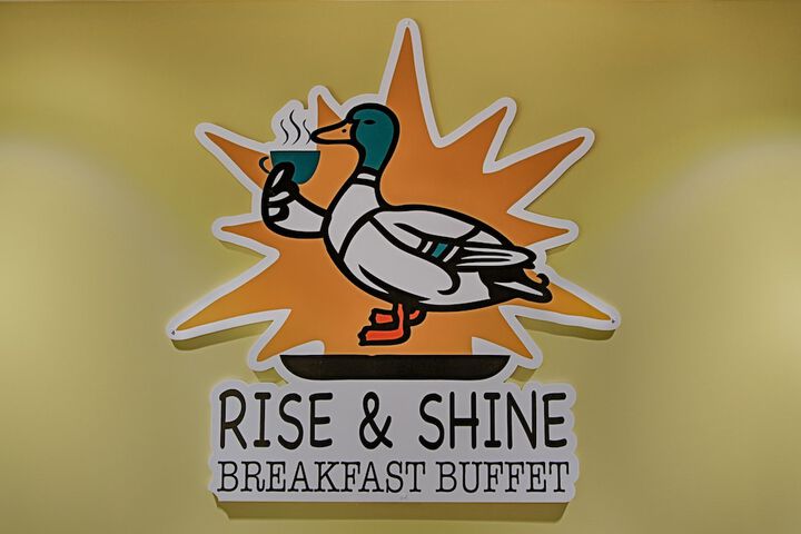 Breakfast/Coffee Service 27 of 36