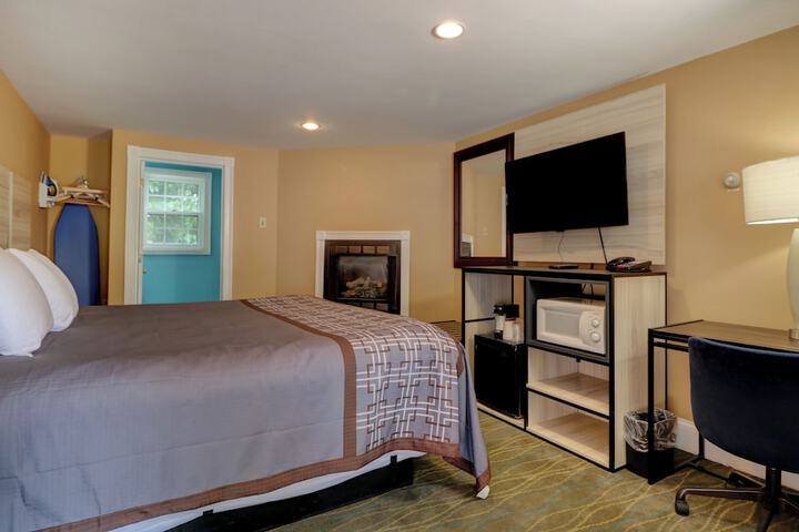 Room 27 of 30